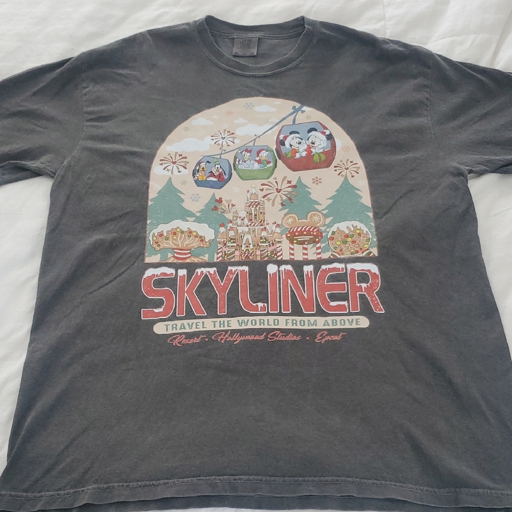 Comfort Colors Disney Skyliner Holiday Shirt XL